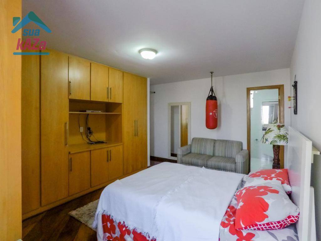 Apartamento à venda com 3 quartos, 218m² - Foto 18