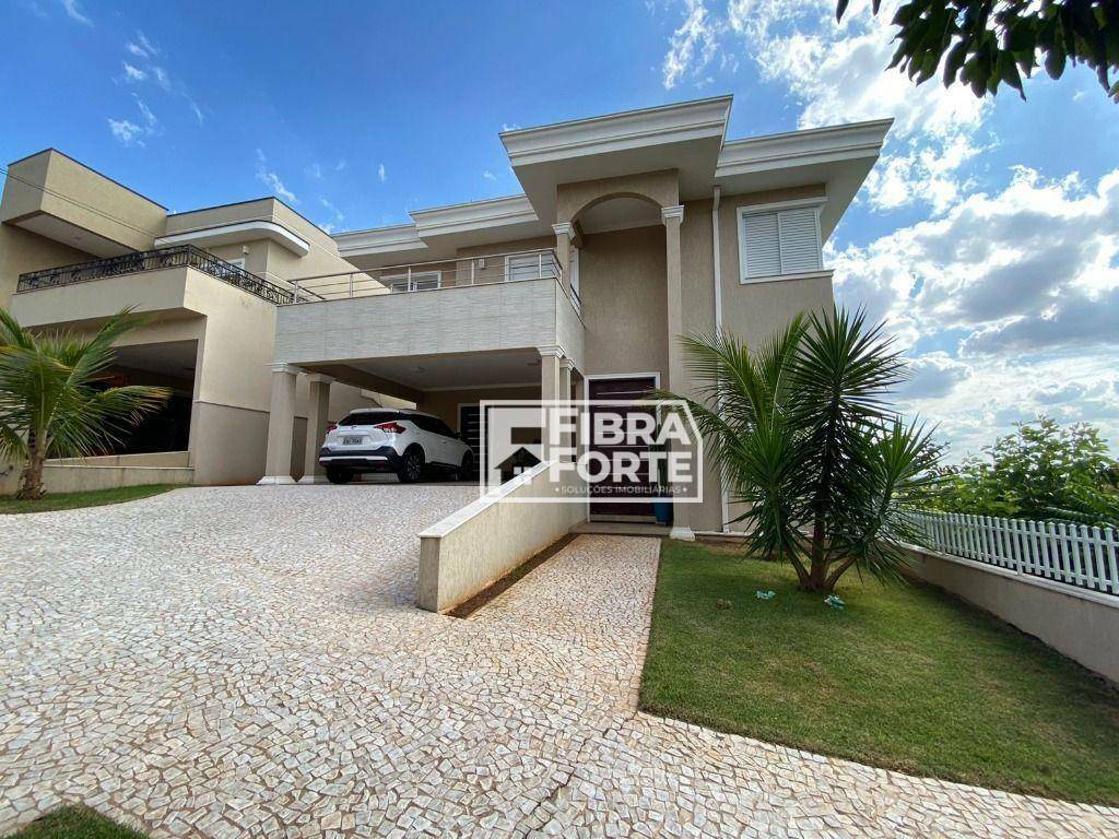 Casa de Condomínio para alugar com 5 quartos, 350m² - Foto 2