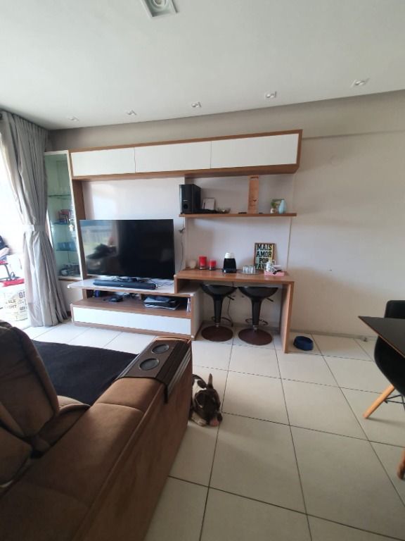 Apartamento à venda com 2 quartos, 61m² - Foto 14