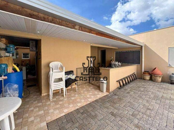 Casa à venda com 2 quartos, 150m² - Foto 19