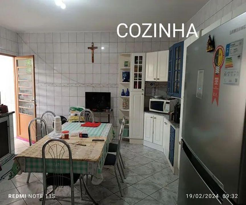 Casa à venda com 2 quartos, 196m² - Foto 4