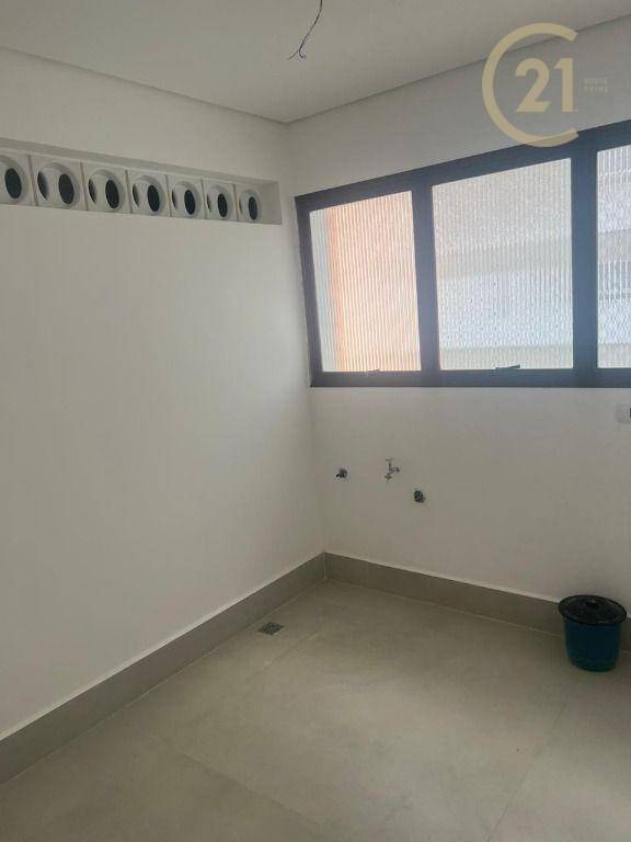 Apartamento à venda com 4 quartos, 220m² - Foto 15