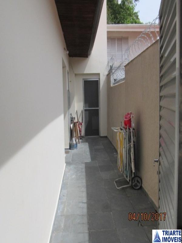 Casa para alugar com 4 quartos, 216m² - Foto 13