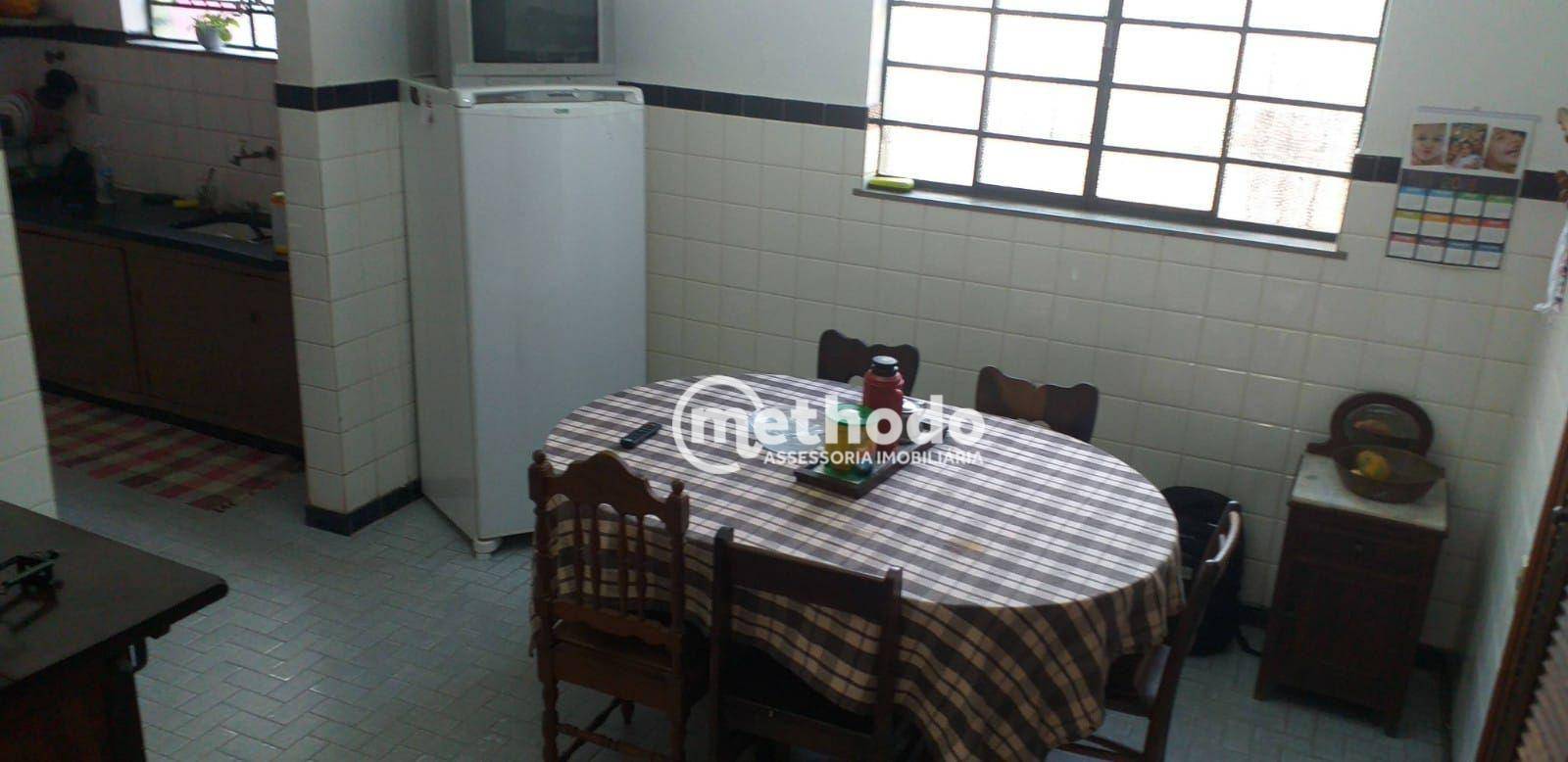 Casa para alugar com 3 quartos, 190m² - Foto 13