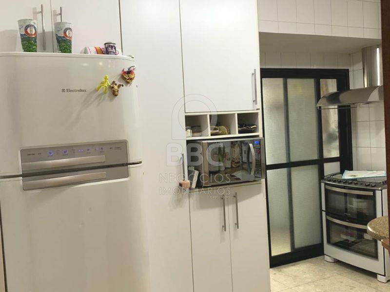 Apartamento à venda com 3 quartos, 98m² - Foto 10