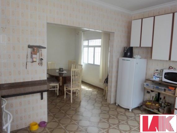 Casa à venda com 2 quartos, 211m² - Foto 11