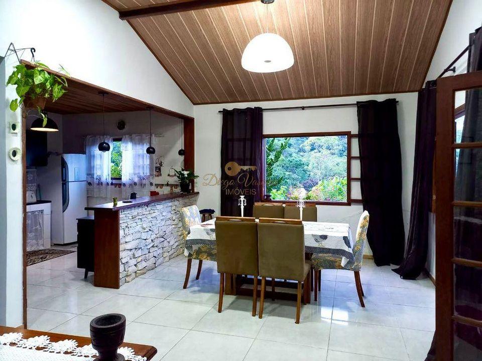 Casa à venda com 4 quartos, 1800m² - Foto 17