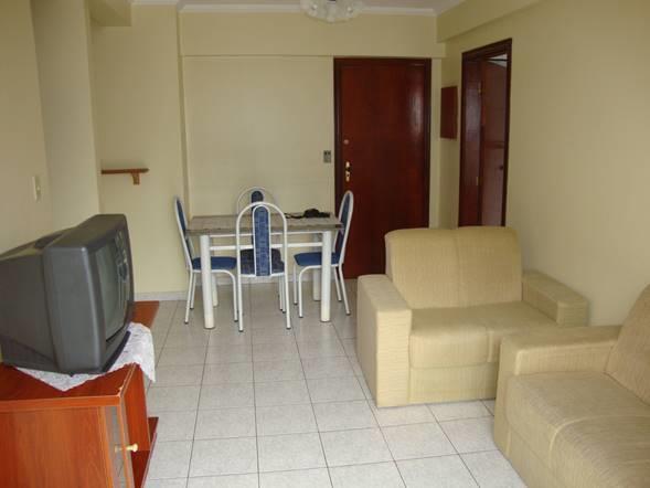 Apartamento à venda com 1 quarto, 52m² - Foto 2