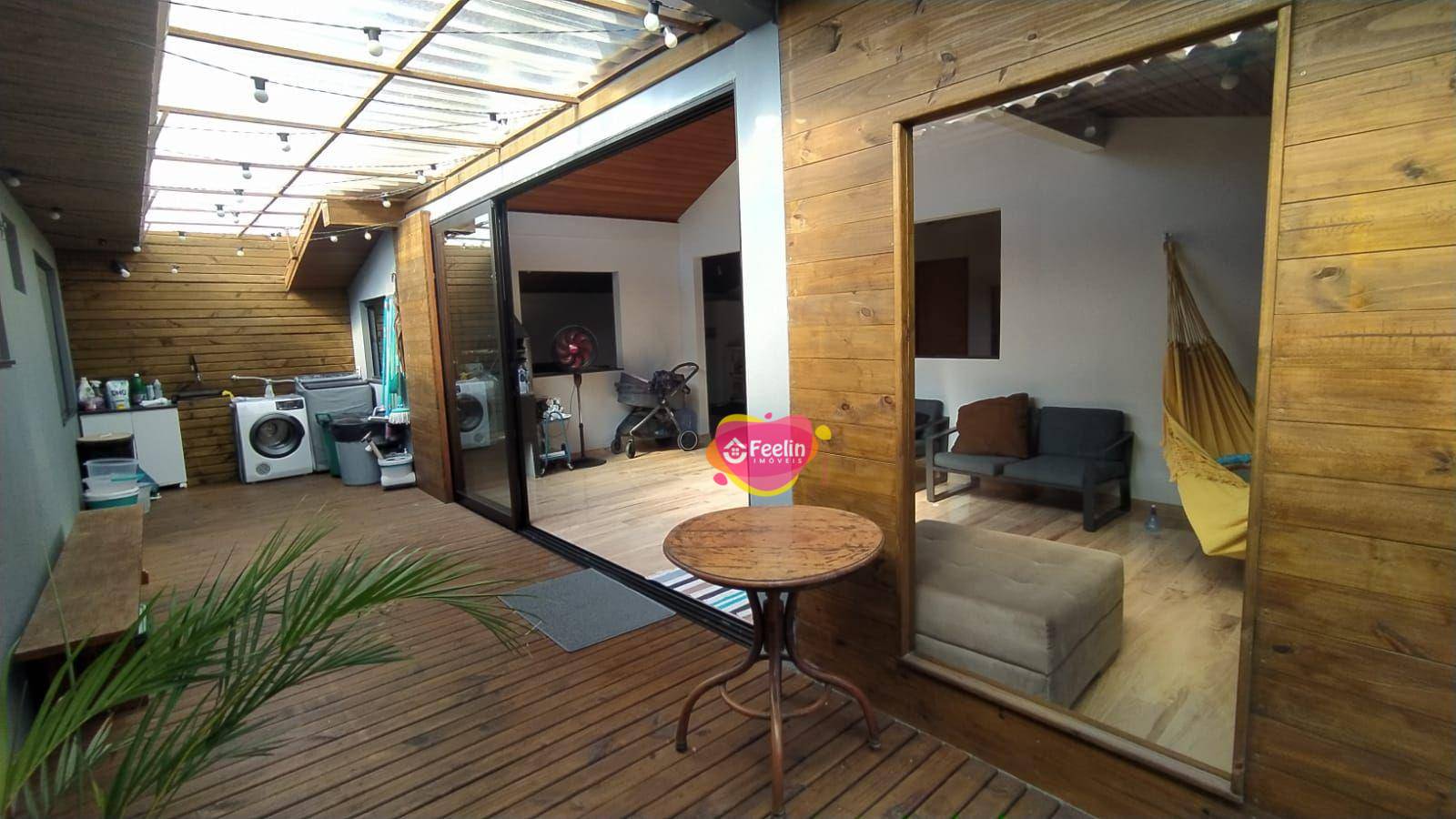 Casa para alugar com 3 quartos, 200m² - Foto 28