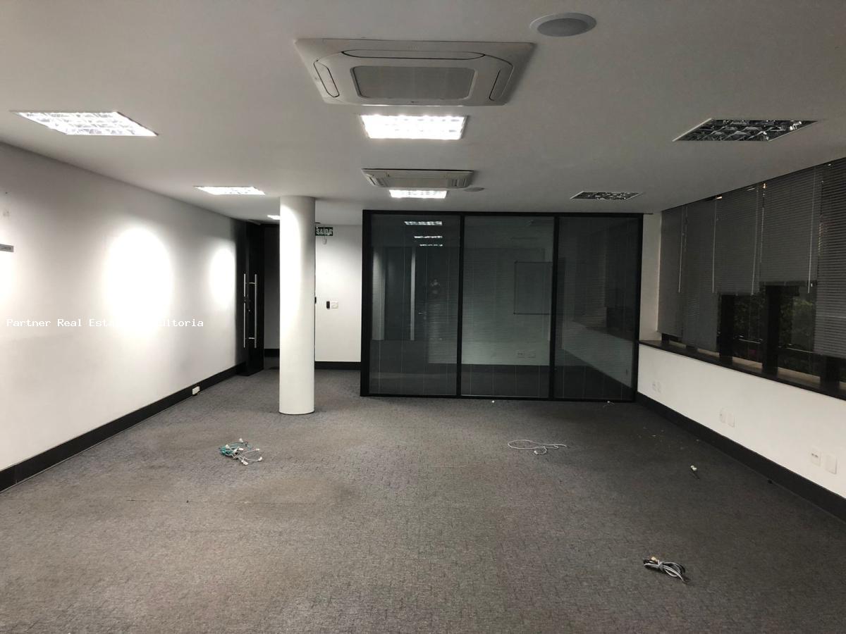 Prédio Inteiro para alugar com 10 quartos, 700m² - Foto 40