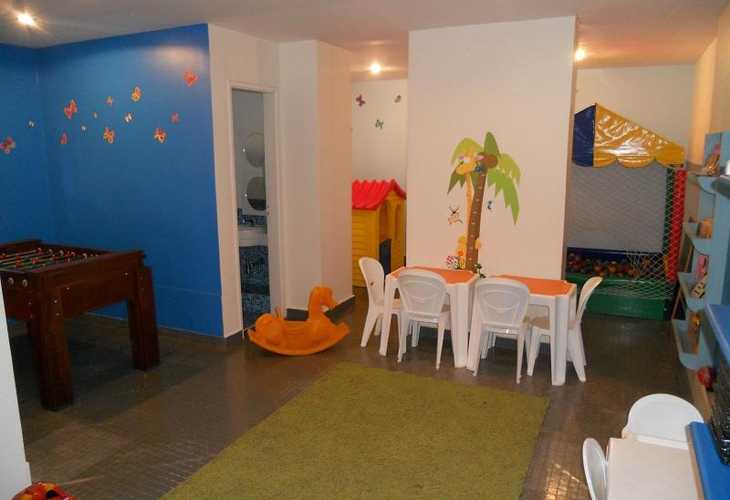 Apartamento à venda com 3 quartos, 274m² - Foto 2