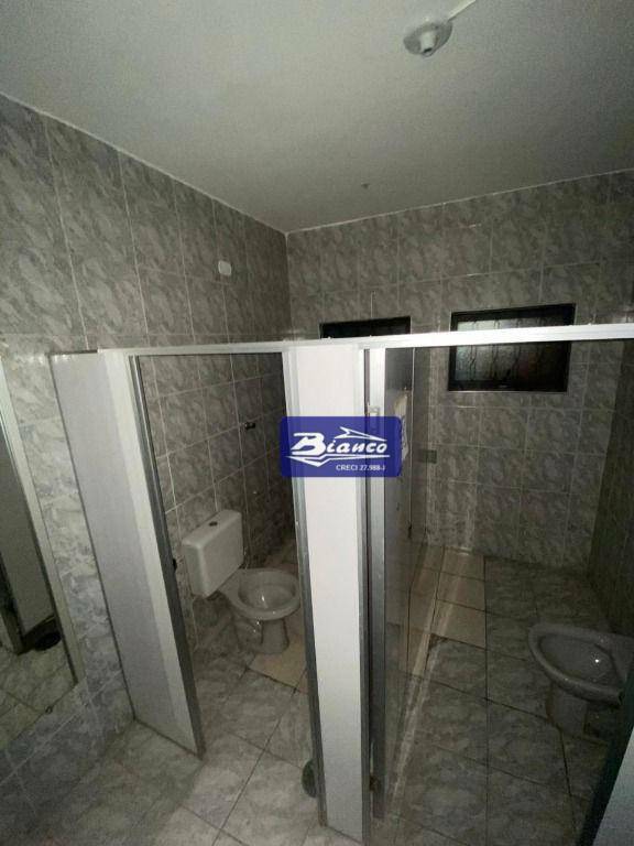 Sobrado à venda e aluguel com 4 quartos, 250m² - Foto 29