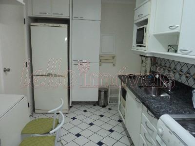 Apartamento para alugar com 3 quartos, 106m² - Foto 12