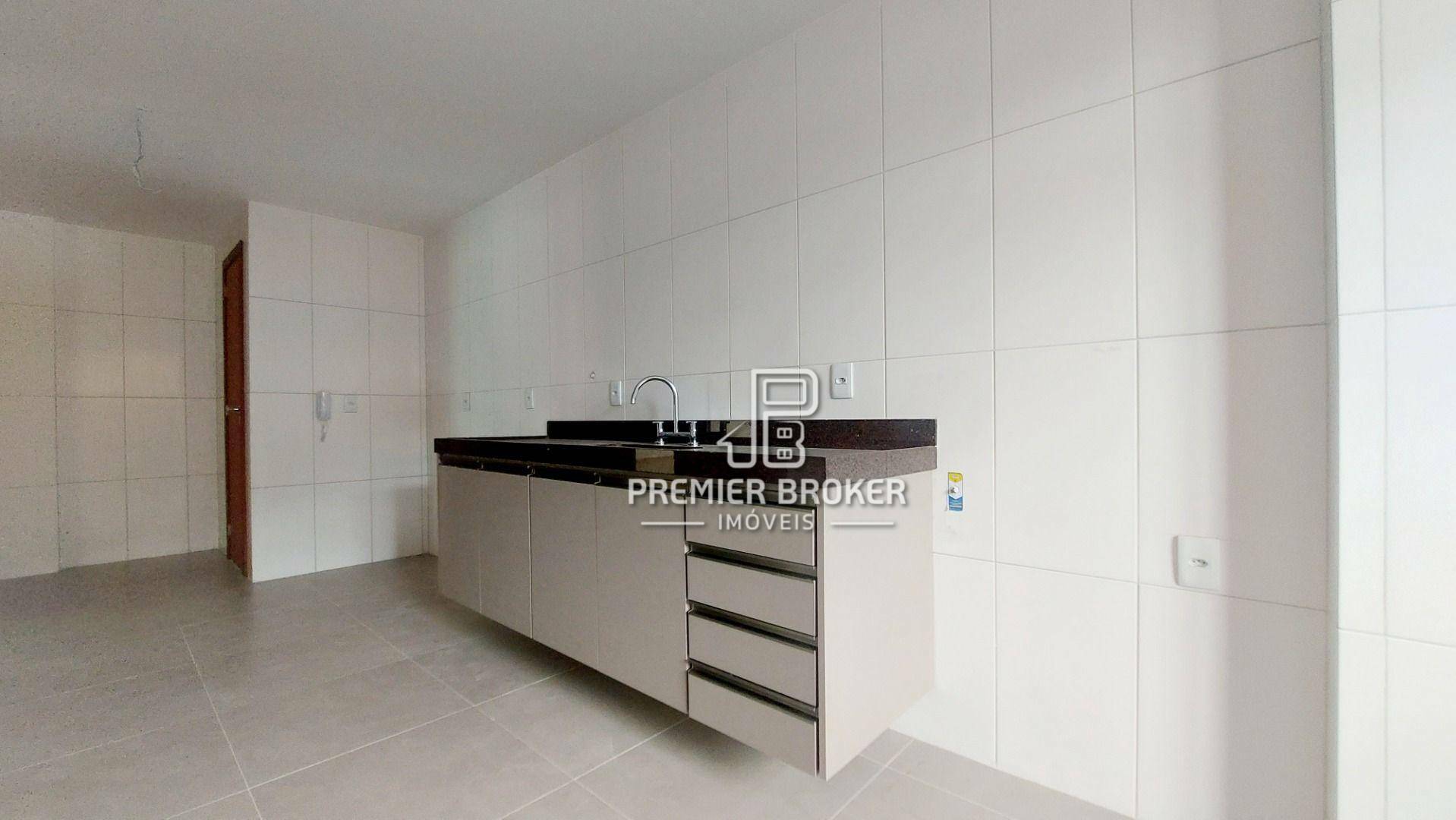 Apartamento à venda com 3 quartos, 150m² - Foto 18