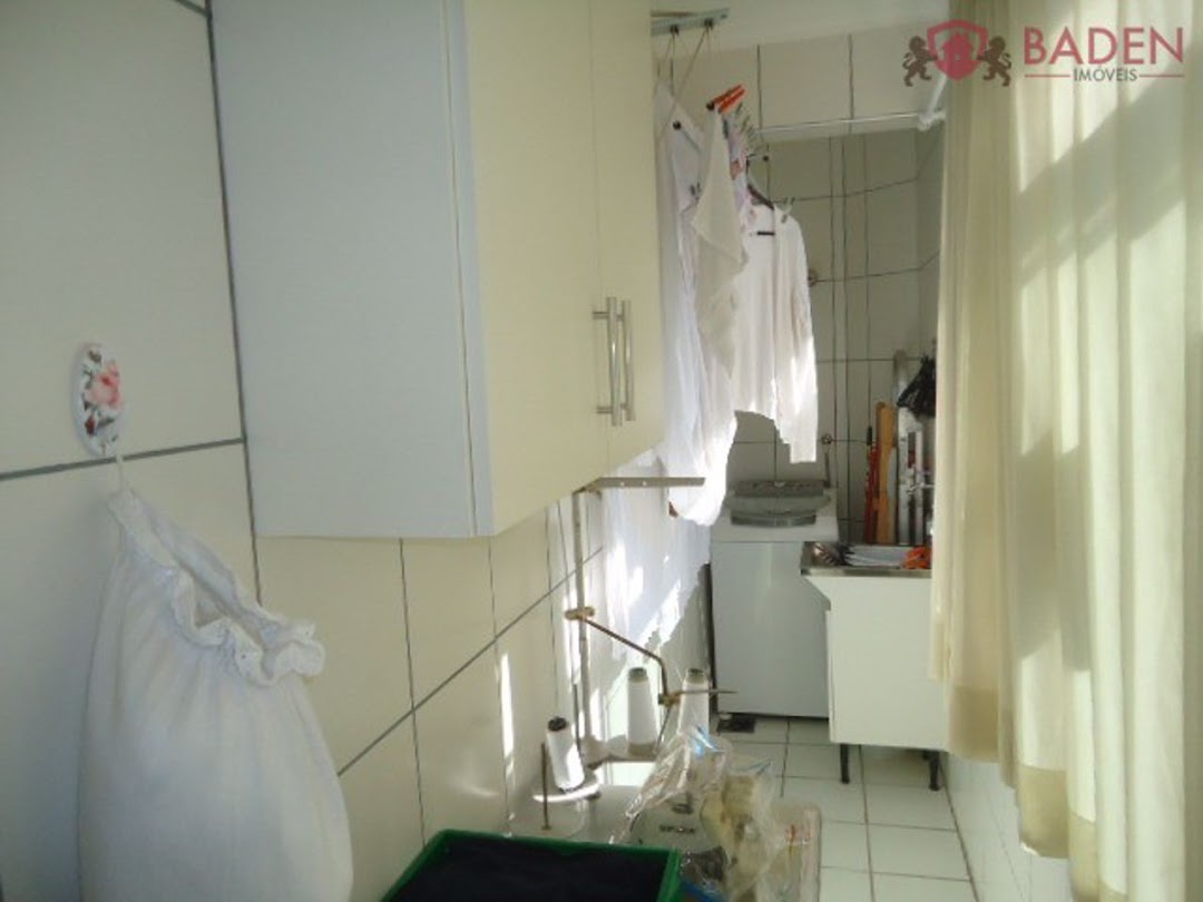 Apartamento à venda com 1 quarto, 45m² - Foto 8