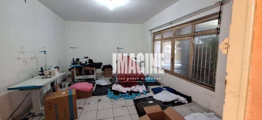 Sobrado à venda com 3 quartos, 200m² - Foto 8