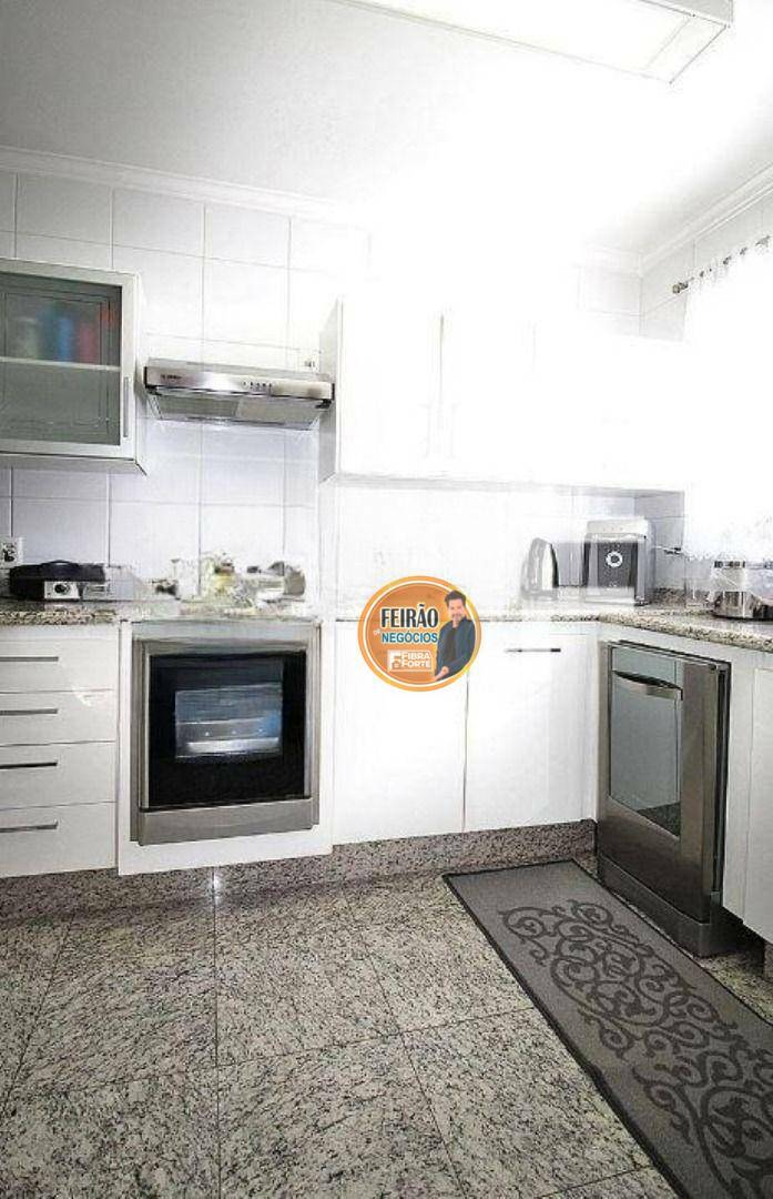 Apartamento à venda com 4 quartos, 141m² - Foto 19