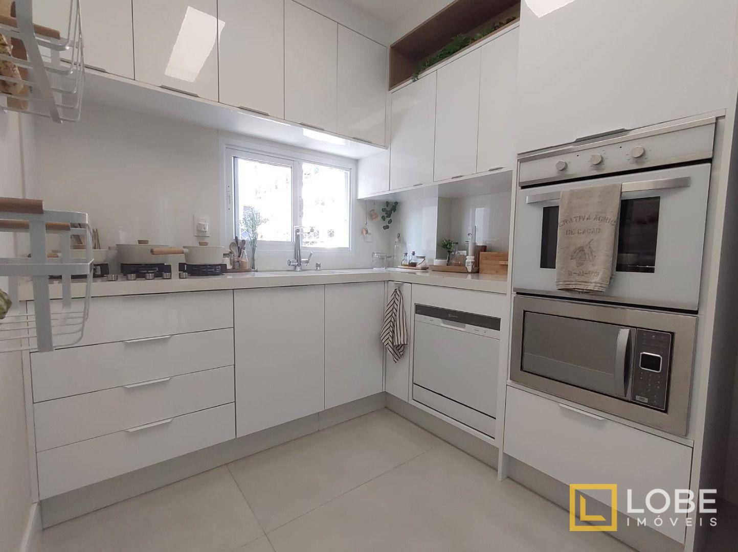 Apartamento à venda com 3 quartos, 120m² - Foto 3