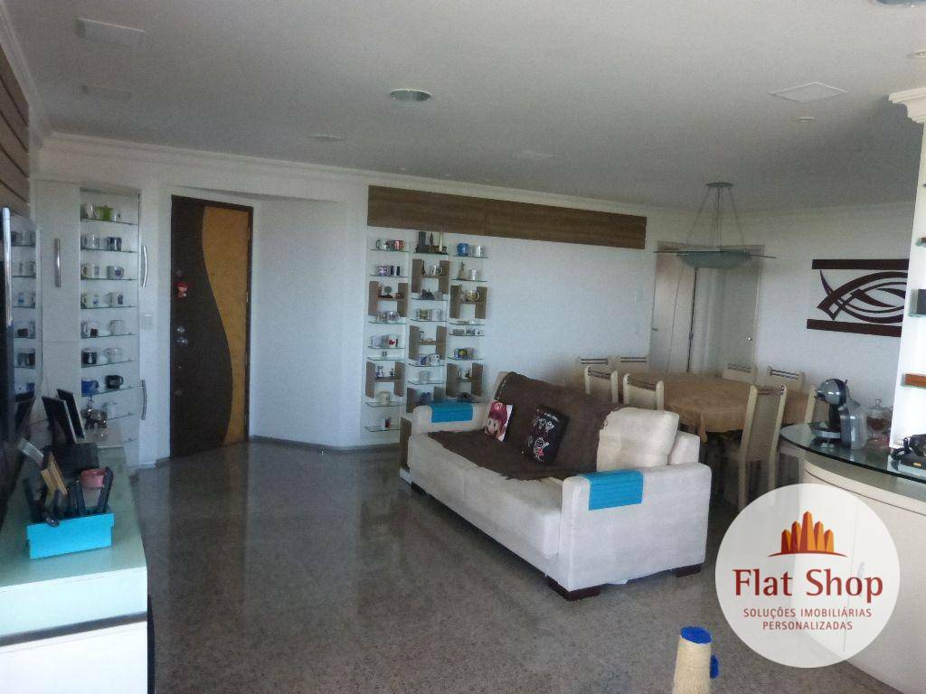 Apartamento à venda com 4 quartos, 210m² - Foto 4