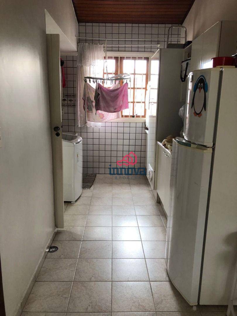 Sobrado à venda com 4 quartos, 430M2 - Foto 8