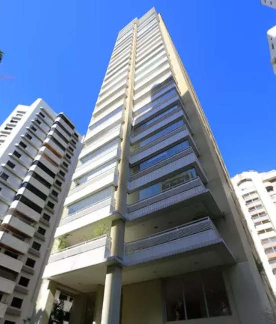 Apartamento à venda com 4 quartos, 266m² - Foto 1