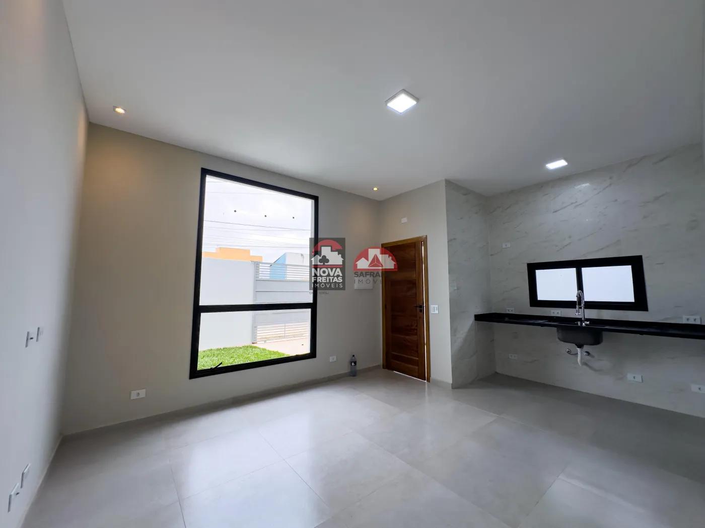 Casa à venda com 2 quartos, 62m² - Foto 5