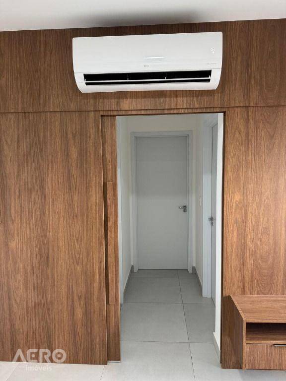 Apartamento para alugar com 2 quartos, 64m² - Foto 23