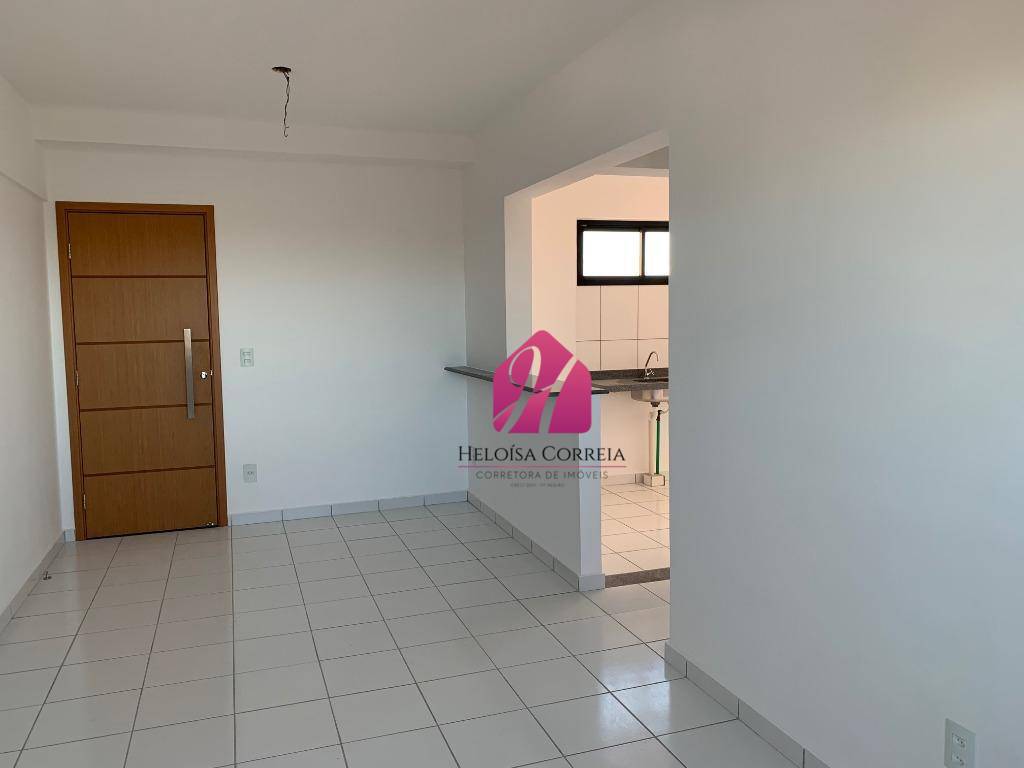 Apartamento à venda com 3 quartos, 75m² - Foto 1