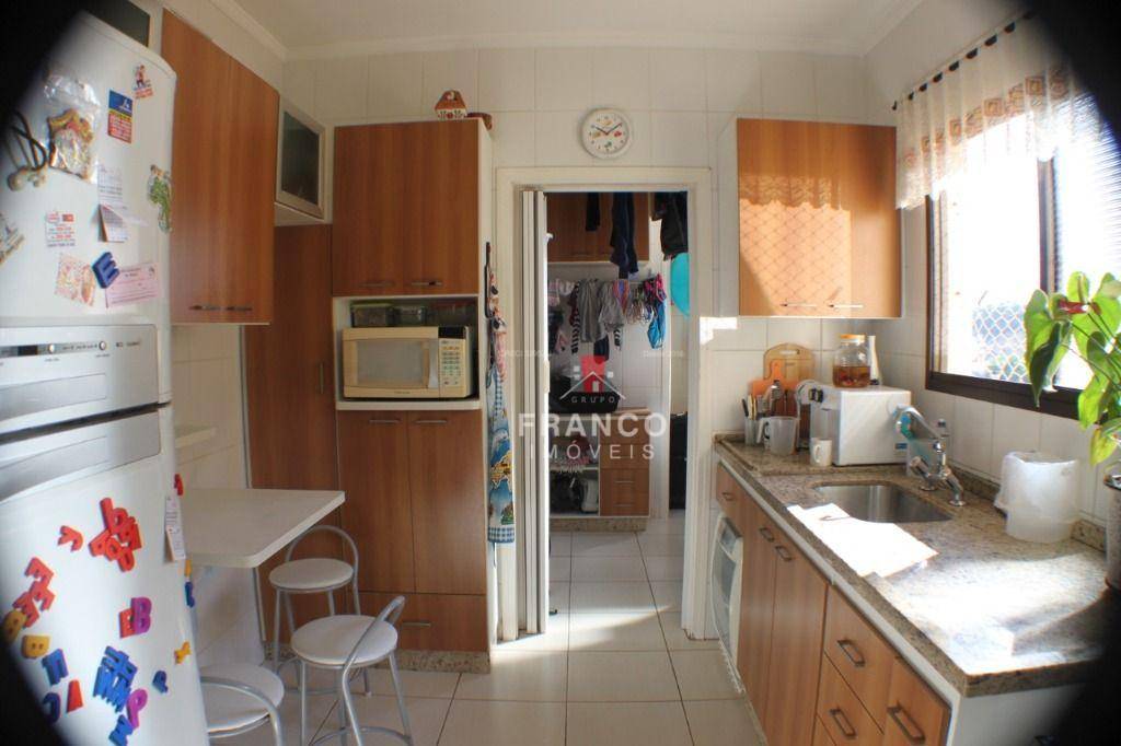 Apartamento à venda com 2 quartos, 106m² - Foto 5