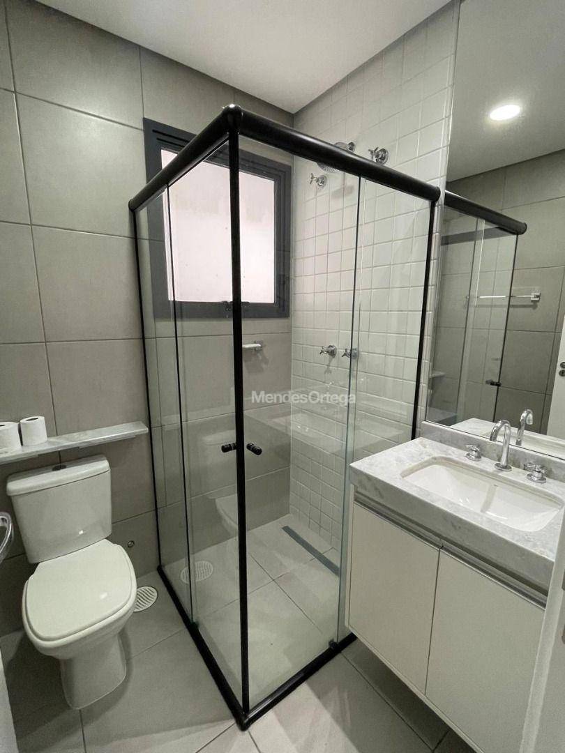 Apartamento para alugar com 2 quartos, 72m² - Foto 14