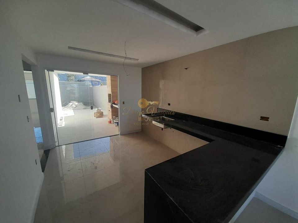 Casa à venda com 2 quartos, 225m² - Foto 3