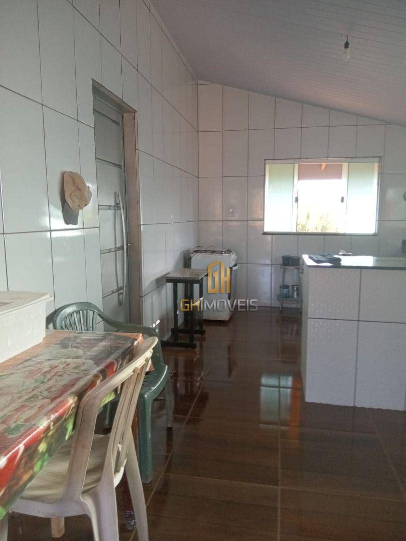 Chácara à venda com 3 quartos, 300m² - Foto 4