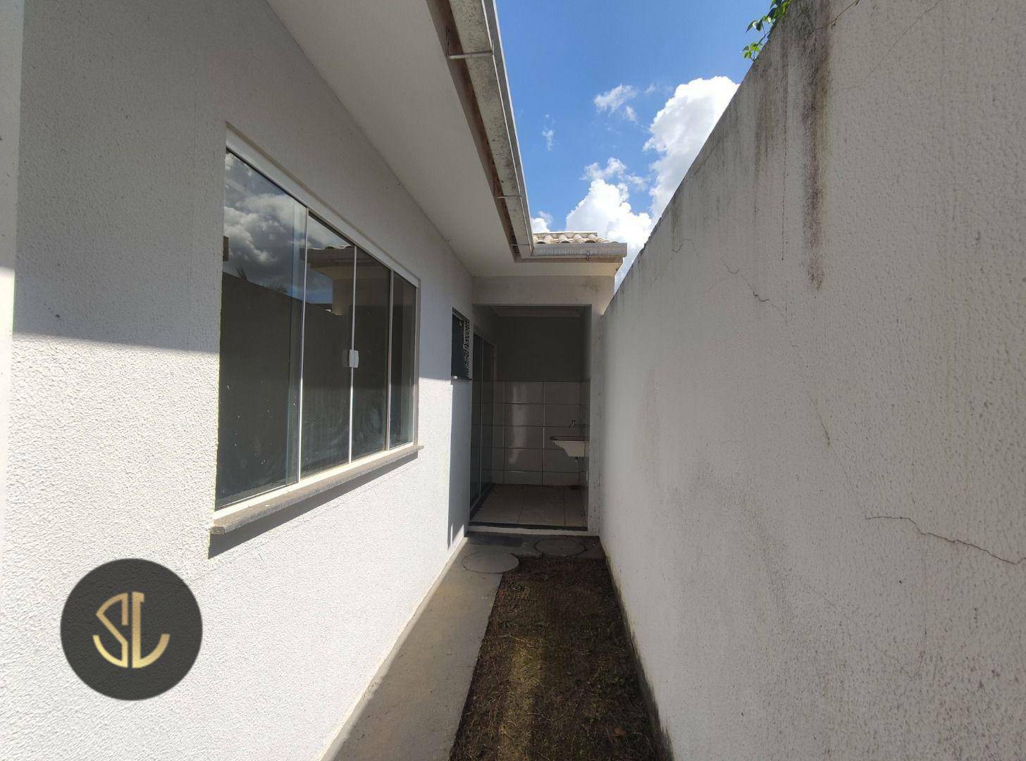 Casa à venda com 2 quartos, 70m² - Foto 7