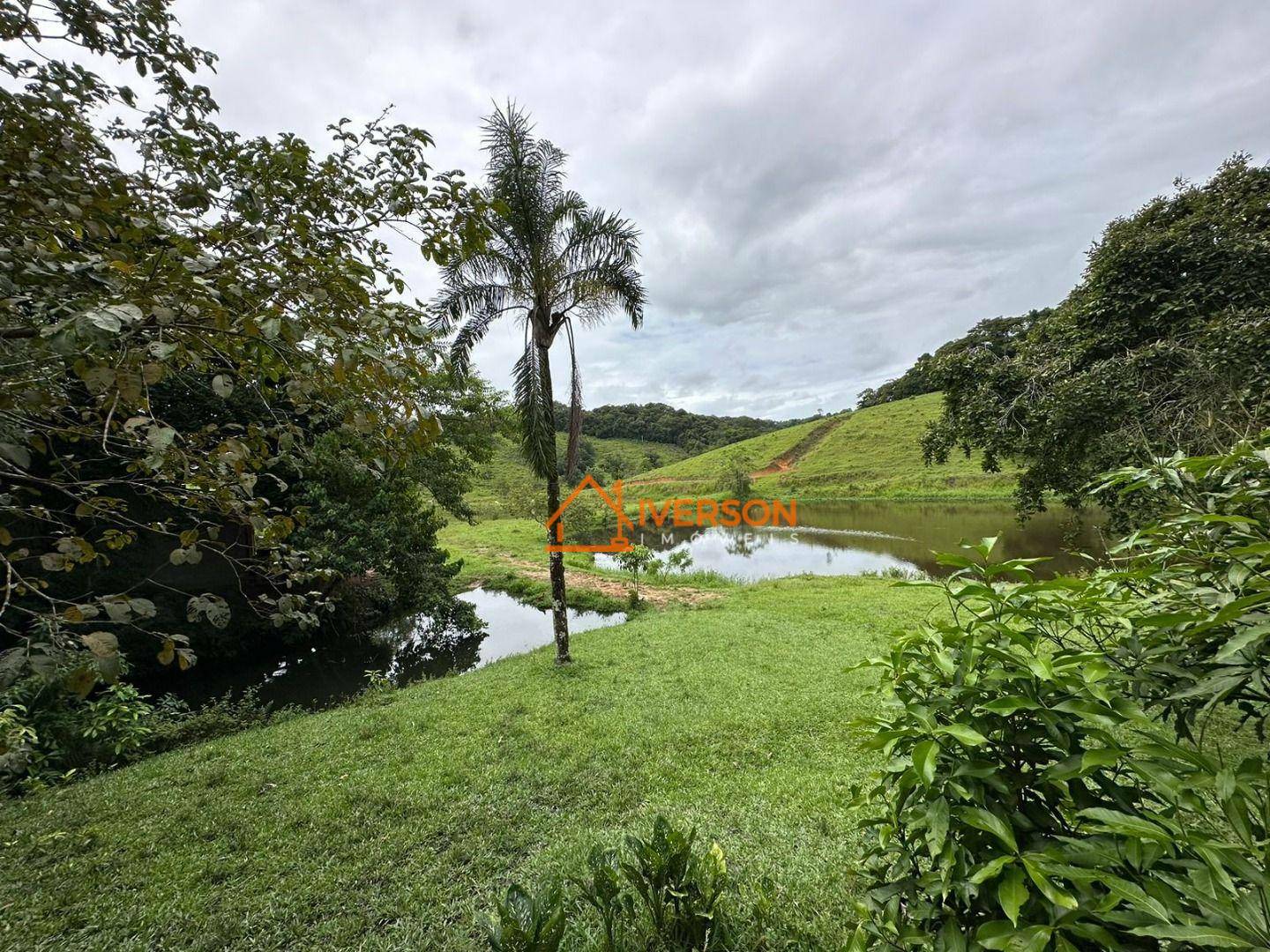 Sítio à venda com 3 quartos, 200m² - Foto 34