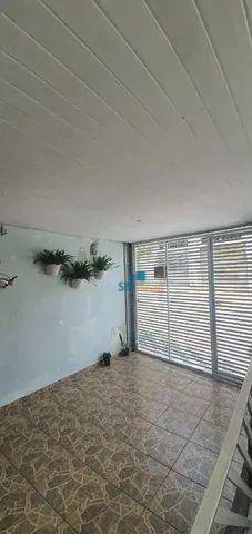 Sobrado à venda com 2 quartos, 220m² - Foto 1