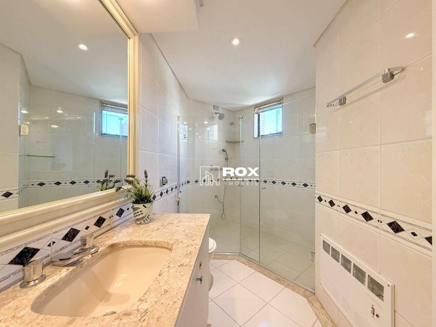 Apartamento para alugar com 4 quartos, 428m² - Foto 46
