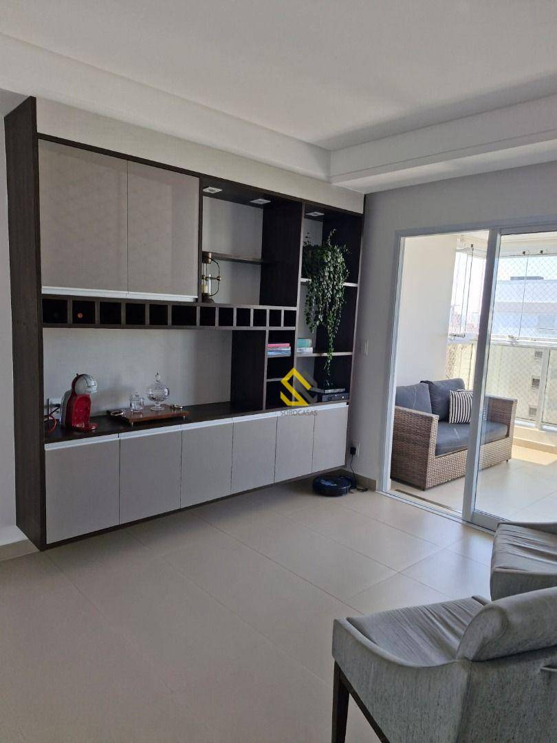 Apartamento à venda com 3 quartos, 167m² - Foto 10