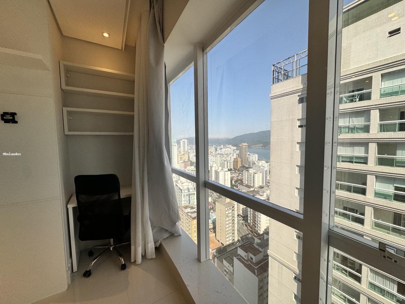 Apartamento para alugar com 1 quarto, 67m² - Foto 15