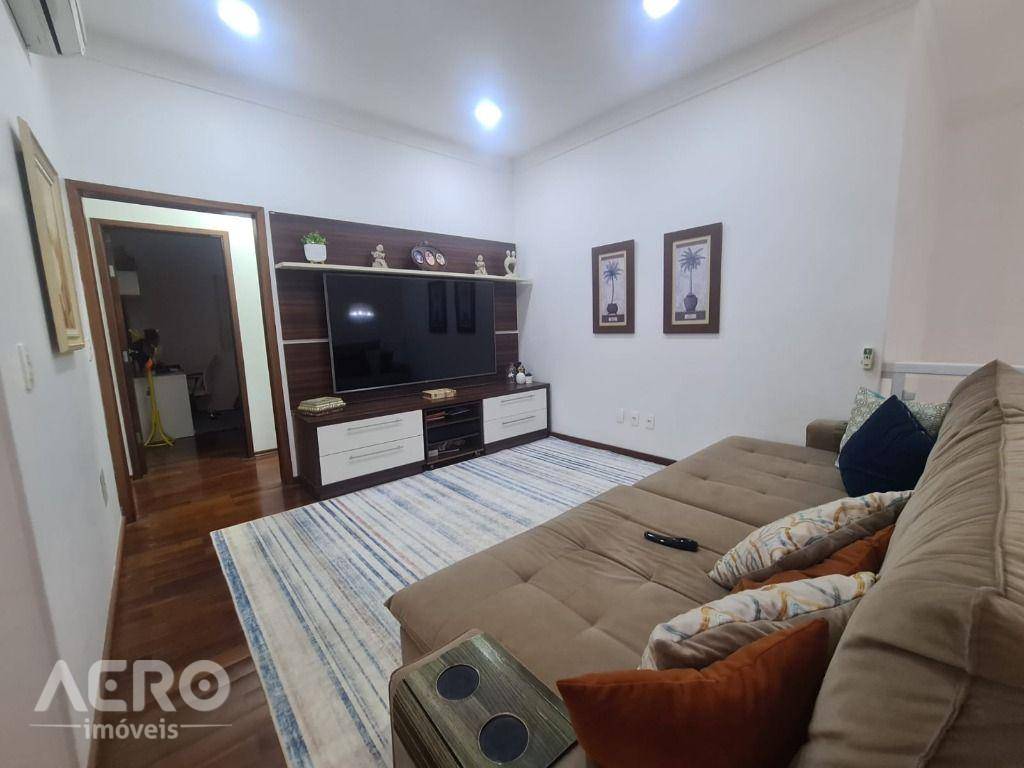 Casa de Condomínio à venda com 3 quartos, 283m² - Foto 22