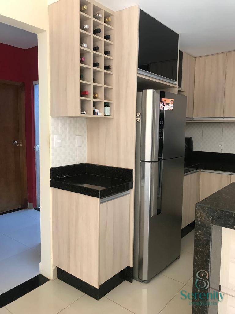 Sobrado à venda com 3 quartos, 247m² - Foto 4