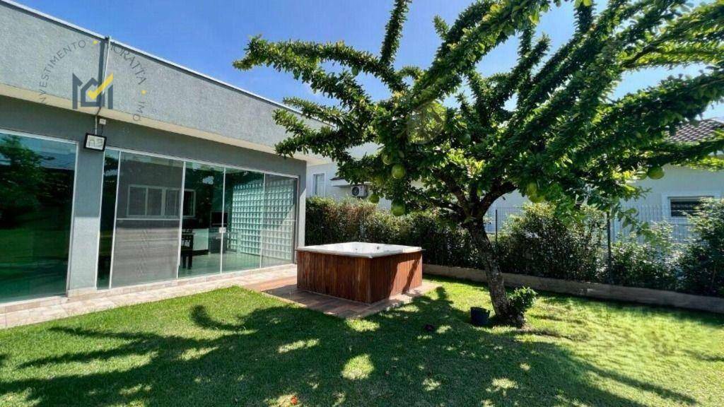 Casa de Condomínio para alugar com 3 quartos, 230m² - Foto 13