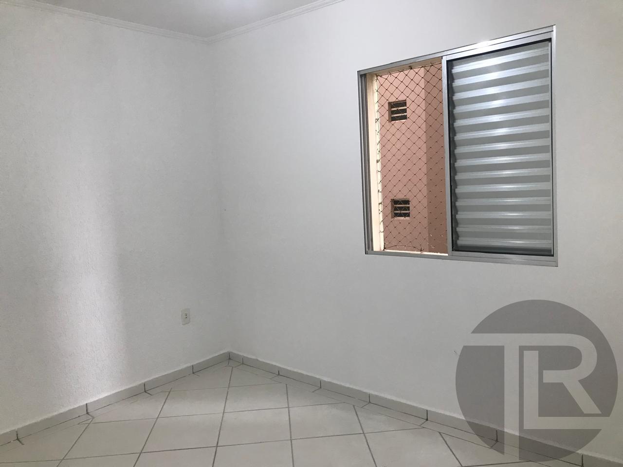 Apartamento à venda com 2 quartos, 66m² - Foto 7