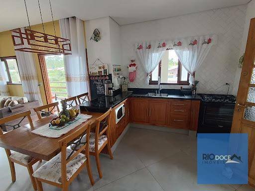 Casa à venda com 4 quartos, 230m² - Foto 11
