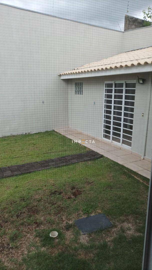 Casa à venda com 3 quartos, 250m² - Foto 4