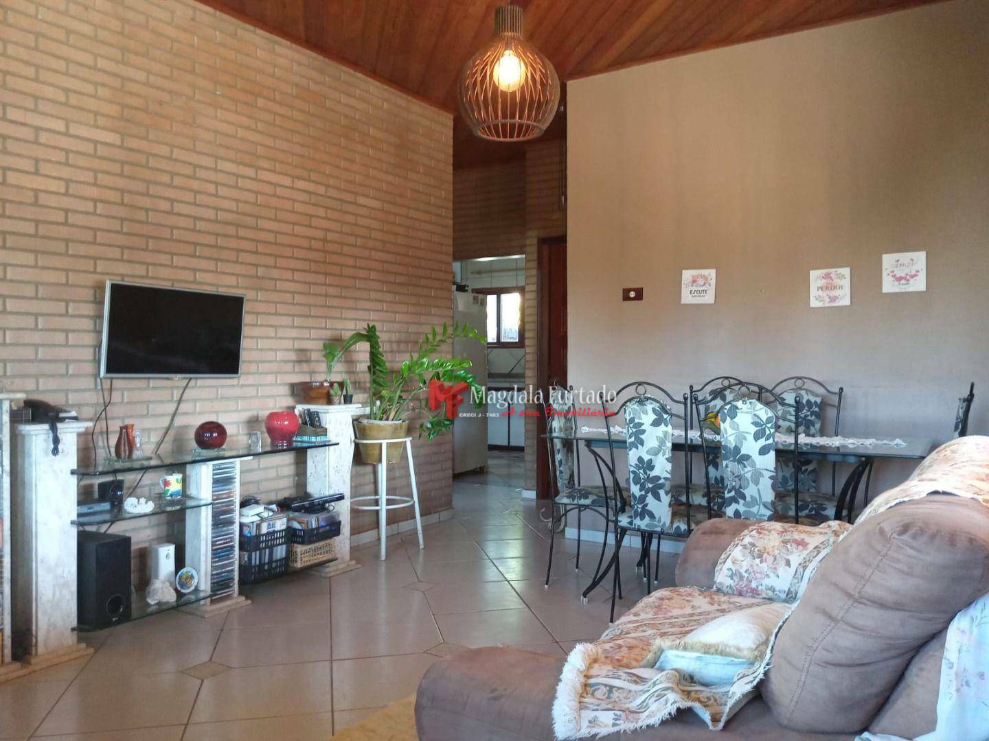 Casa à venda com 2 quartos, 400m² - Foto 25