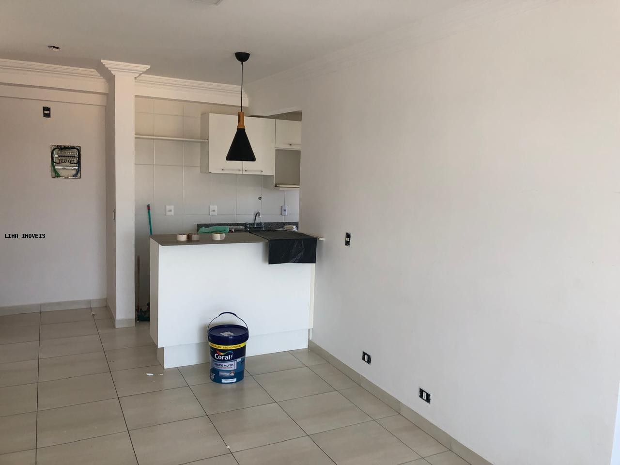 Apartamento para alugar com 2 quartos, 64m² - Foto 11
