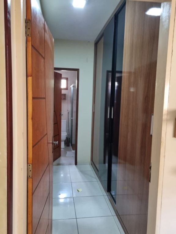 Casa de Condomínio à venda com 3 quartos, 233m² - Foto 10