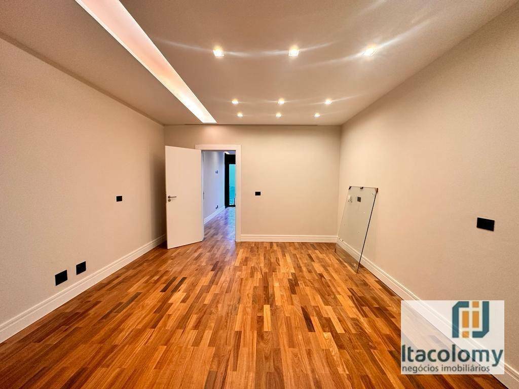 Casa de Condomínio à venda com 4 quartos, 440m² - Foto 14