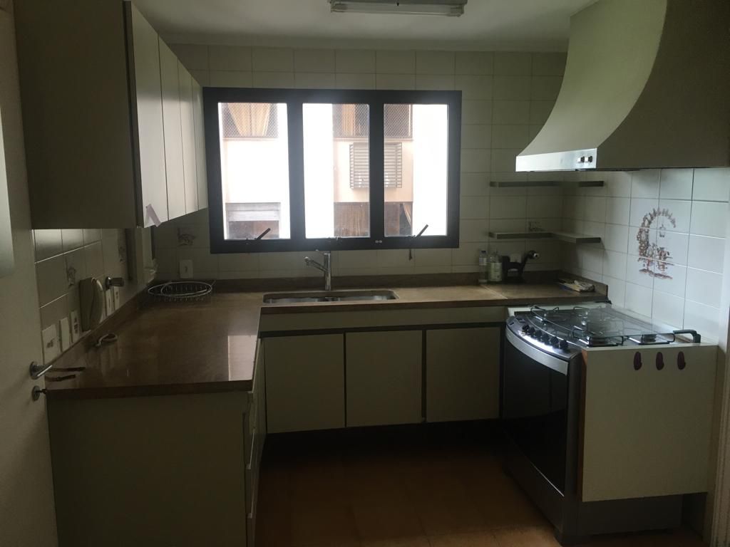 Apartamento para alugar com 3 quartos, 217m² - Foto 16