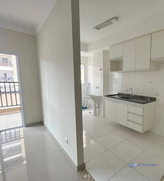 Apartamento à venda com 3 quartos, 80m² - Foto 8